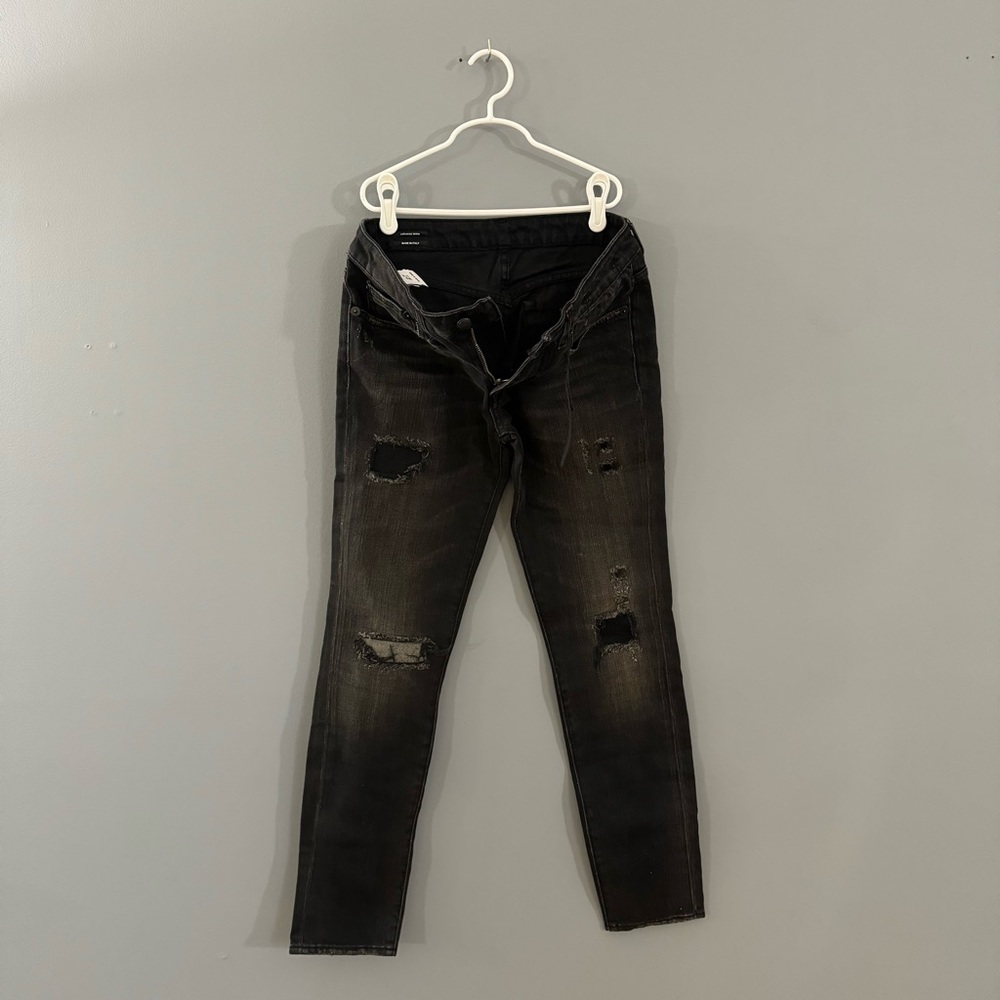 NWT! - R13 alison crop - Size 27 - black shredded jeans